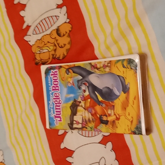 Barely Used, Like New, Lot of 4 Disney VHS Vintage & Collectible Movie Classics - Picture 4 of 15